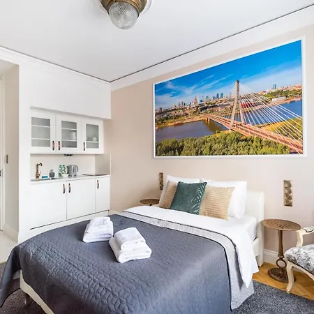 דירה Centre In One By Bookinghost