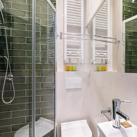 Centre In One By Bookinghost 公寓 *