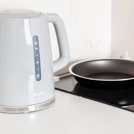 Centre In One By Bookinghost Apartment